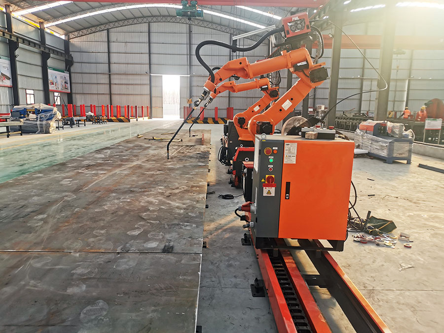 六轴式盖梁骨架焊接机器人 六轴式盖梁骨架焊接机器人